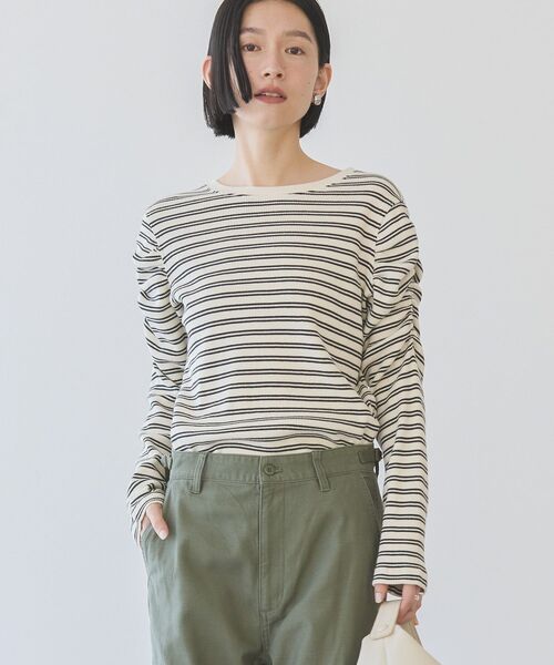AMERICAN HOLIC（アメリカンホリック）の「ショルダーギャザーワッフルプルオーバー（Tシャツ/カットソー・レディース・アイボリー/ブラック・L/M）」の9枚目の写真