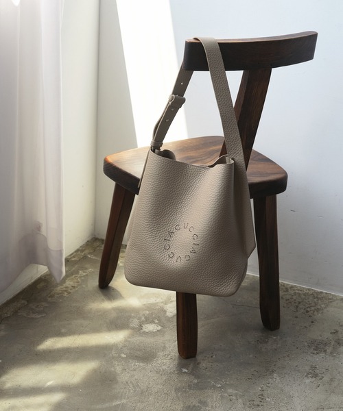 グッシオ ワンハンドルトート ALCE（ショルダーバッグ