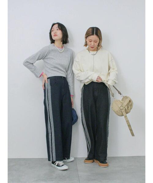 Samansa Mos2 blue（サマンサモスモスブルー）の「◎切替デニムパンツ（その他パンツ・レディース・ネイビー/ブラック・F）」の4枚目の写真