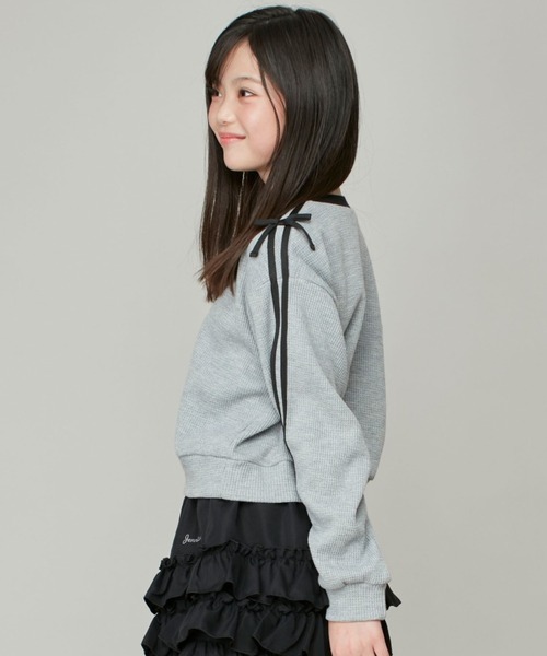 JENNI love（ジェニィラブ）の「そでライン＆リボンワッフルロンT（スウェット・キッズ・ブラック/ピンク/グレー・140cm/130cm/160cm/150cm）」の2枚目の写真