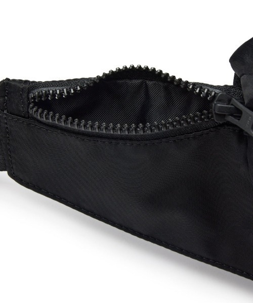 NEW ERA（ニューエラ）の「NEW ERA/ニューエラ ウエストポーチ エクスプローラーウエストバッグ 3L ナイロンツイルブラック/サンドジャカード（ボディバッグ/ウエストポーチ・メンズ・ブラック×ホワイト/サンドベージュ/ブラック×ブラック・FREE）」の7枚目の写真