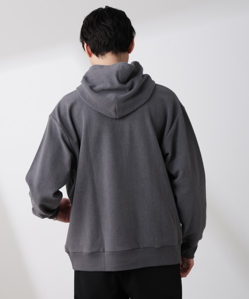 NANO universe(ナノユニバース)の「ブークレダンボールプルオーバーパーカー(パーカー・メンズ・グレー/ホワイト・L/M)」の12枚目の写真
