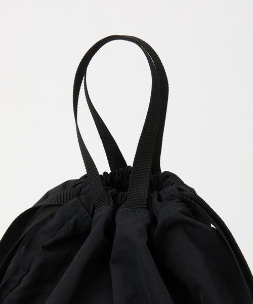 COLONY 2139（コロニートゥーワンスリーナイン）の「超軽量180g ソフトナイロンナップサック（バックパック/リュック・メンズ・ブラック・FREE）」の9枚目の写真