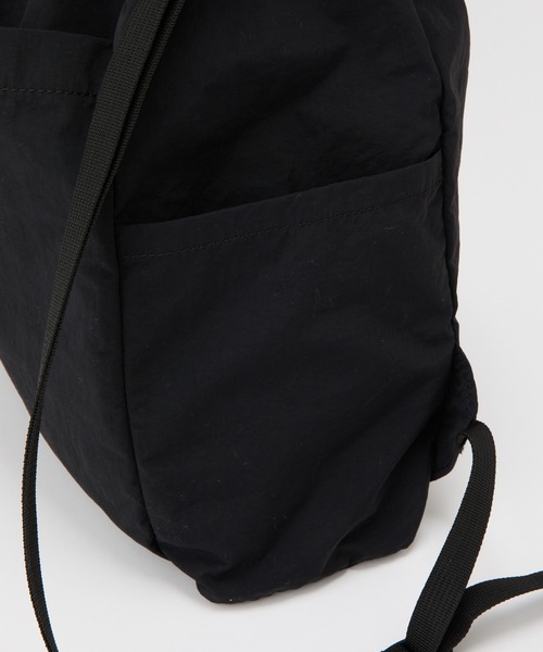 COLONY 2139（コロニートゥーワンスリーナイン）の「超軽量180g ソフトナイロンナップサック（バックパック/リュック・メンズ・ブラック・FREE）」の12枚目の写真