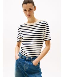 TOMMY HILFIGER（トミーヒルフィガー）の「ゴールドボタンクルーネックトップス（Tシャツ/カットソー）」