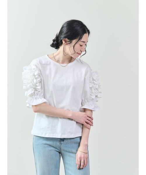 DOLLUPOOPS（ドールアップウップス）の「フリルモチーフスリーブトップス（Tシャツ/カットソー・レディース・オフホワイト/ブラック・38）」の6枚目の写真