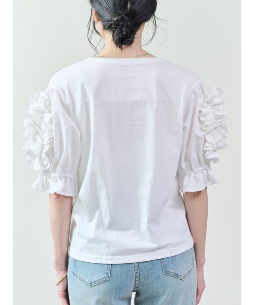 DOLLUPOOPS（ドールアップウップス）の「フリルモチーフスリーブトップス（Tシャツ/カットソー・レディース・オフホワイト/ブラック・38）」の12枚目の写真