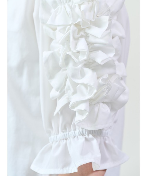 DOLLUPOOPS（ドールアップウップス）の「フリルモチーフスリーブトップス（Tシャツ/カットソー・レディース・オフホワイト/ブラック・38）」の13枚目の写真