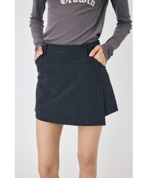 MOUSSY(マウジー)の「WRAP DETAIL ショートパンツ(その他パンツ・レディース・ブラック系その他/ライトカーキ/ダークグレー・1/2)」の3枚目の写真