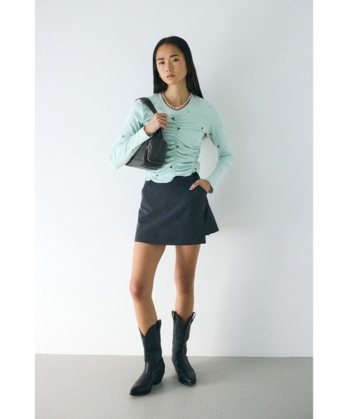 MOUSSY(マウジー)の「WRAP DETAIL ショートパンツ(その他パンツ・レディース・ブラック系その他/ライトカーキ/ダークグレー・1/2)」の12枚目の写真