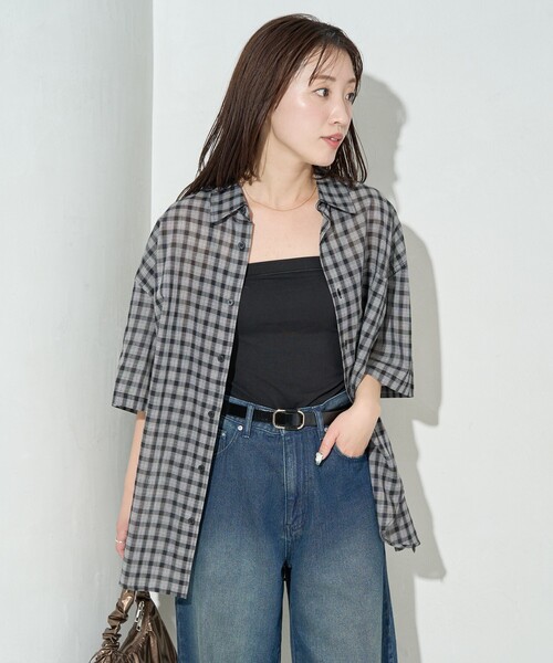 FREAK'S STORE（フリークスストア）の「限定展開　シアー チェック 半袖 シャツ（シャツ/ブラウス・レディース・オフホワイト/ブラック/サックスブルー/ネイビー・ﾌﾘ-）」の6枚目の写真