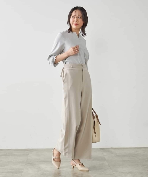 a.v.v(アーヴェヴェ)の「【洗える/ストレッチ】ベルテッドワイドストレートパンツ(スラックス・レディース・ブラック/ベージュ・38/40)」の21枚目の写真