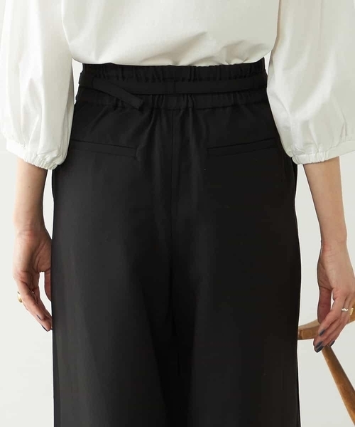 a.v.v(アーヴェヴェ)の「【洗える/ストレッチ】ベルテッドワイドストレートパンツ(スラックス・レディース・ブラック/ベージュ・38/40)」の7枚目の写真