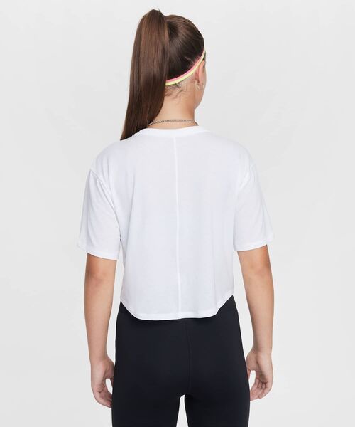NIKE(ナイキ)の「ナイキ ワン リラックスド ジュニア (ガールズ) Dri-FIT ショートスリーブ トップ / Nike One Relaxed Big Kids' (Girls') Dri-FIT Short-Sleeve Top FZ5602-100 White(Tシャツ/カットソー・キッズ・ホワイト・160/150/140/130)」の2枚目の写真
