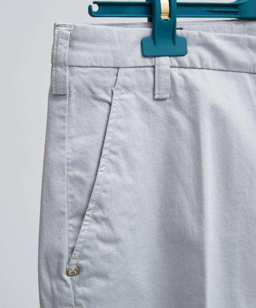 ENTRE AMIS（アントレ アミ）の「【entre amis】スリムフィット チノスラックス / 8188（チノパンツ・メンズ・グレー/ネイビー/ホワイト・29/30/31/32）」の5枚目の写真