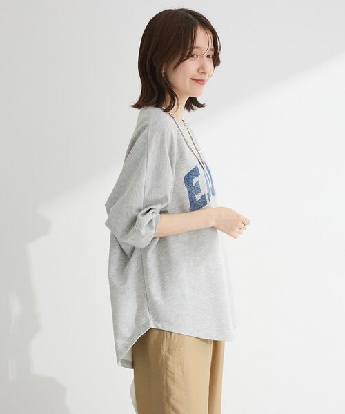 Green Parks(グリーンパークス)の「7分袖ミニ裏毛ドルマンロゴプルオーバー(Tシャツ/カットソー・レディース・ネイビー/イエロー/オフホワイト/杢グレー・FREE)」の18枚目の写真