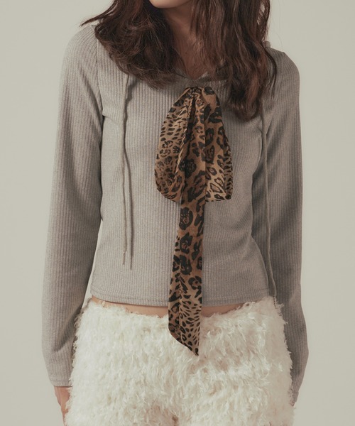 BLANK (ブランク)の「▲Leopard Tie Food Long TEE /レオパード柄タイ付フードロンT 秋物 秋服 2026年秋冬(Tシャツ/カットソー・レディース・グレー/ブラック・FREE)」の19枚目の写真