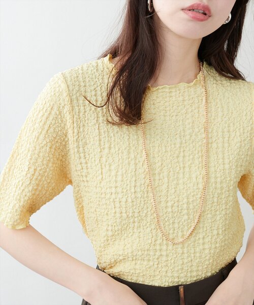 natural couture(ナチュラルクチュール)の「スモッキングポコポコジャガードショートT(Tシャツ/カットソー・レディース・ミント/モカ/イエロー/ブラック/オフホワイト・FREE)」の5枚目の写真