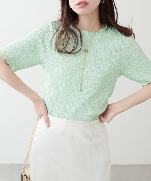 natural couture(ナチュラルクチュール)の「スモッキングポコポコジャガードショートT(Tシャツ/カットソー・レディース・ミント/モカ/イエロー/ブラック/オフホワイト・FREE)」の2枚目の写真