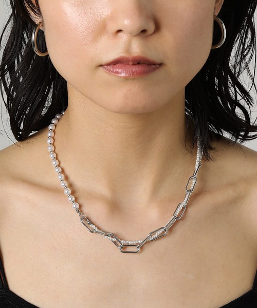ORLEAN(オルレアン)の「【ORLEAN】 シンプルボリュームフープイヤリング 3cm 4cm(イヤリング・レディース・シルバー系1/ゴールド/シルバー/ゴールド系1・フリー)」の10枚目の写真
