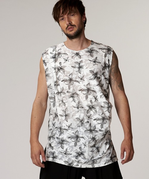 NO ID.（ノーアイディ）の「【NO ID.】Drape Sleeveless Pullover / ドレープ スリーブレス プルオーバー（Tシャツ/カットソー・メンズ・ホワイト/ブラック・ONE SIZE）」の6枚目の写真