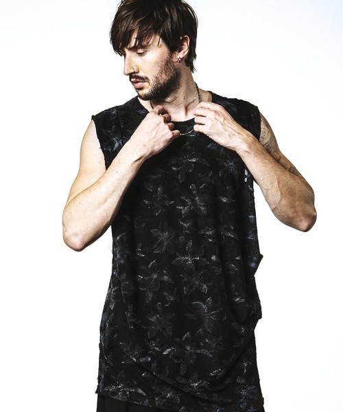NO ID.（ノーアイディ）の「【NO ID.】Drape Sleeveless Pullover / ドレープ スリーブレス プルオーバー（Tシャツ/カットソー・メンズ・ホワイト/ブラック・ONE SIZE）」の16枚目の写真