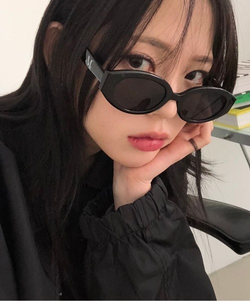 【MUCENT】SIGNATURE LOGO POINT SUNGLASSES B-Type★韓国人気 MUCENT】SIGNATURE LOGO POINT SUNGLASSES☆韓国人気☆ (MUCENT