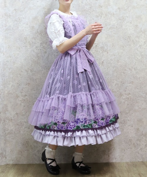 【売り切りたいので本日限定】 Chalmiere ドットチュールエプロン (白) あおい🧸(𝒞𝒽𝒶𝓁𝓂𝒾ℯ𝓇ℯ) | オンライン2次予約🤍 . 大人気即