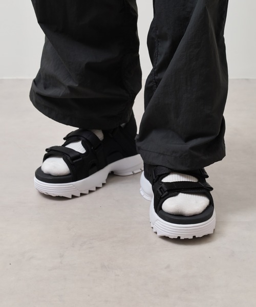 FILA(フィラ)の「FILA DISRUPTOR SD PUFFY ディスラプター SD パフィー 厚底 スポーツサンダル(サンダル・レディース・ブラック・3XL/2XL/XL/L/M/S)」の5枚目の写真
