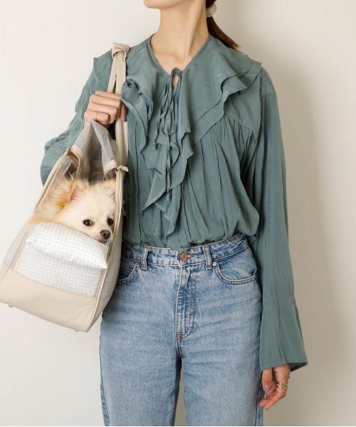 moncheri（モンシェリ）の「メッシュペットトートバッグ+冷感チェック柄ふんわりクッション付き（ペット用キャリーケース・レディース・ベージュ・M）」の10枚目の写真