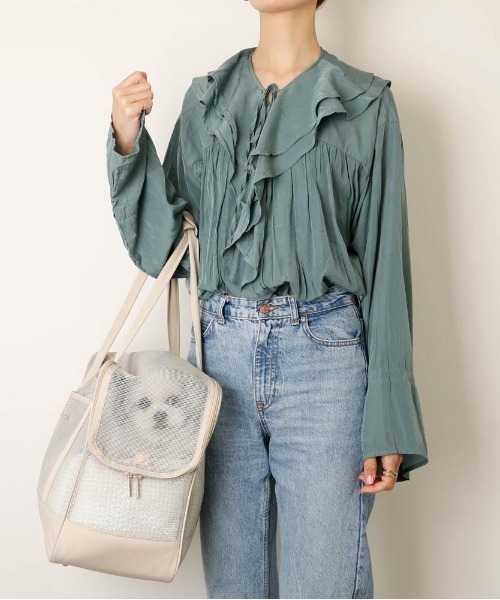 moncheri（モンシェリ）の「メッシュペットトートバッグ+冷感チェック柄ふんわりクッション付き（ペット用キャリーケース・レディース・ベージュ・M）」の13枚目の写真