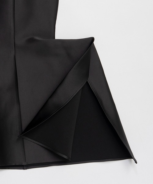 PRANK PROJECT(プランクプロジェクト)の「ストレッチダブルサテンスクエアヘムトップ / Stretch Double Satin Square Hem Top(その他トップス・レディース・ブラック/オフホワイト・FREE)」の16枚目の写真