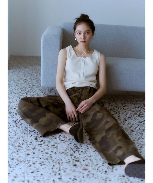 Ungrid（アングリッド）の「ミリタリーデザインパンツ（その他パンツ・レディース・その他1/アイボリー・MEDIUM/SMALL）」の9枚目の写真