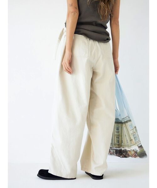 Ungrid（アングリッド）の「ミリタリーデザインパンツ（その他パンツ・レディース・その他1/アイボリー・MEDIUM/SMALL）」の13枚目の写真