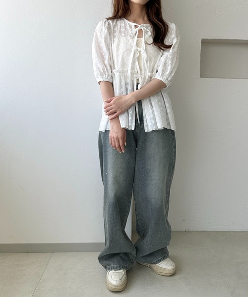 apres jour clair(アプレジュールクレア)の「【apres jour clair】リボンペプラム2WAYシアートップス(シャツ/ブラウス・レディース・オフホワイト/ブラック・フリー/X-LARGE)」の7枚目の写真