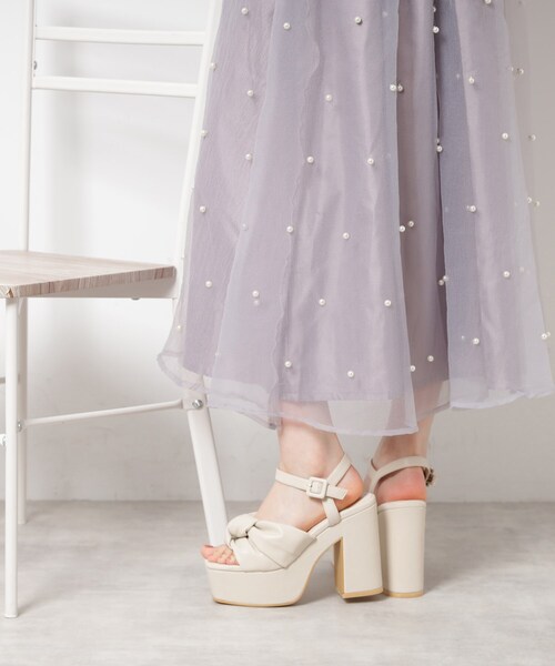ESPERANZA(エスペランサ)の「【ラク盛り/約12㎝】ラク盛り厚底ツイストリボンサンダル(サンダル・レディース・ブラック/ベージュ/ベージュ系8/ブラック系8/アイボリー系8・LL/L/M/S)」の22枚目の写真