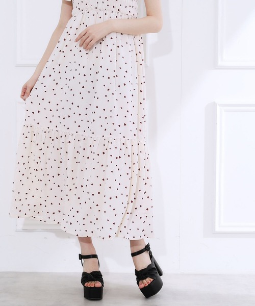 ESPERANZA（エスペランサ）の「【ラク盛り／サンダル】新色カラー追加 リピーター続出／脚長美脚　ツイストリボンサンダル（サンダル・レディース・ブラック/ベージュ/ベージュ系8/ブラック系8/アイボリー系8・LL/L/M/S）」の7枚目の写真