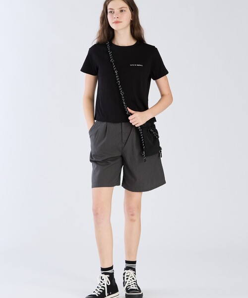 To b. by agnes b.（トゥービーバイアニエスベー）の「ロゴ オーガニックコットン 半袖 Tシャツ（Tシャツ/カットソー・レディース・ブラック・38/40）」の6枚目の写真