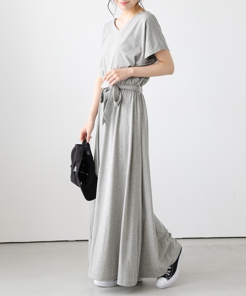 lesperance(レスぺランス)の「美シルエットカットソーワンピース(ワンピース・レディース・ブラック/ベージュ/グレー/グリーン・フリー)」の11枚目の写真