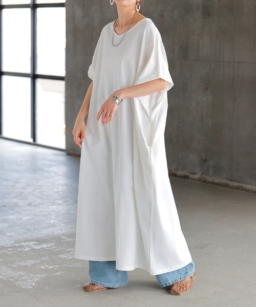 HUG.U(ハグユー)の「汗ジミ防止ロングTシャツワンピース(ワンピース・レディース・ブラック/グレイッシュブルー/ホワイト/ライトグレー/ダークグレー/オレンジ・レギュラー丈/トール丈)」の2枚目の写真