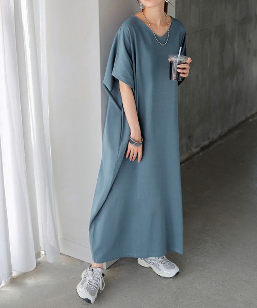 HUG.U(ハグユー)の「汗ジミ防止ロングTシャツワンピース(ワンピース・レディース・ブラック/グレイッシュブルー/ホワイト/ライトグレー/ダークグレー/オレンジ・レギュラー丈/トール丈)」の10枚目の写真