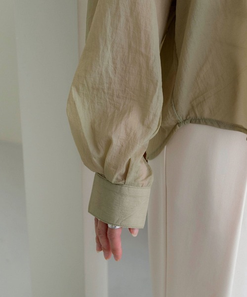NOAHL（ノアル）の「【NOAHL】接触冷感シアーボリュームシャツ（シャツ/ブラウス・レディース・グリーン系/ブラウン/グレー系・FREE）」の12枚目の写真