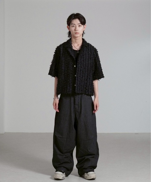 Chikashitsu +（チカシツプラス）の「【Chikashitsu +】feather touch cropped half sleeve shirt / 【チカシツプラス】フェザータッチクロップド半袖シャツ（シャツ/ブラウス・メンズ・ホワイト/ブラック・ONE SIZE）」の19枚目の写真