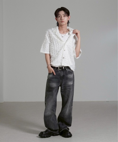 Chikashitsu +（チカシツプラス）の「【Chikashitsu +】feather touch cropped half sleeve shirt / 【チカシツプラス】フェザータッチクロップド半袖シャツ（シャツ/ブラウス・メンズ・ホワイト/ブラック・ONE SIZE）」の4枚目の写真