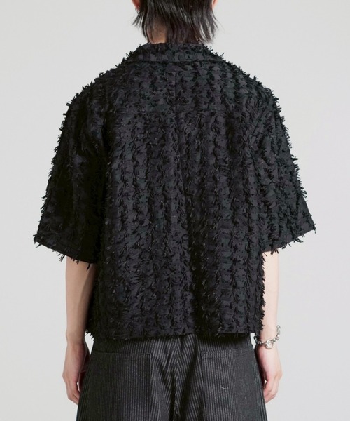 Chikashitsu +（チカシツプラス）の「【Chikashitsu +】feather touch cropped half sleeve shirt / 【チカシツプラス】フェザータッチクロップド半袖シャツ（シャツ/ブラウス・メンズ・ホワイト/ブラック・ONE SIZE）」の15枚目の写真