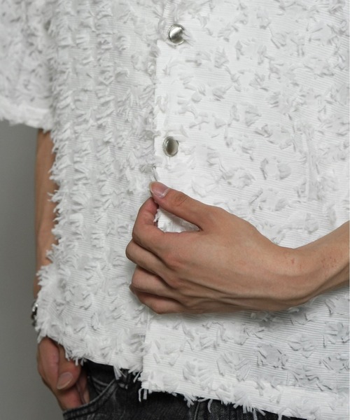 Chikashitsu +（チカシツプラス）の「【Chikashitsu +】feather touch cropped half sleeve shirt / 【チカシツプラス】フェザータッチクロップド半袖シャツ（シャツ/ブラウス・メンズ・ホワイト/ブラック・ONE SIZE）」の11枚目の写真