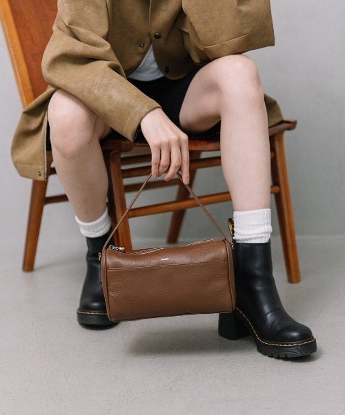 Beau're(ヴュレ)の「【BEAURE/ビュレ】Simple ボストン Bag(ボストンバッグ・レディース・イエロー/ブラウン/ブラック・FREE)」の20枚目の写真