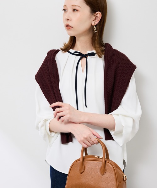 ROPE' PICNIC(ロペピクニック)の「【前後2WAY】【WEB限定カラー】配色リボンブラウス/通勤対応(シャツ/ブラウス・レディース・サックスブルー/ホワイト系その他/ベージュ系その他/ベージュ系その他2/ブルー系その他・S/M)」の8枚目の写真
