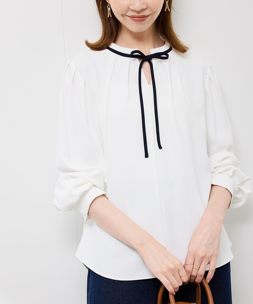 ROPE' PICNIC(ロペピクニック)の「【前後2WAY】【WEB限定カラー】配色リボンブラウス/通勤対応(シャツ/ブラウス・レディース・サックスブルー/ホワイト系その他/ベージュ系その他/ベージュ系その他2/ブルー系その他・S/M)」の10枚目の写真