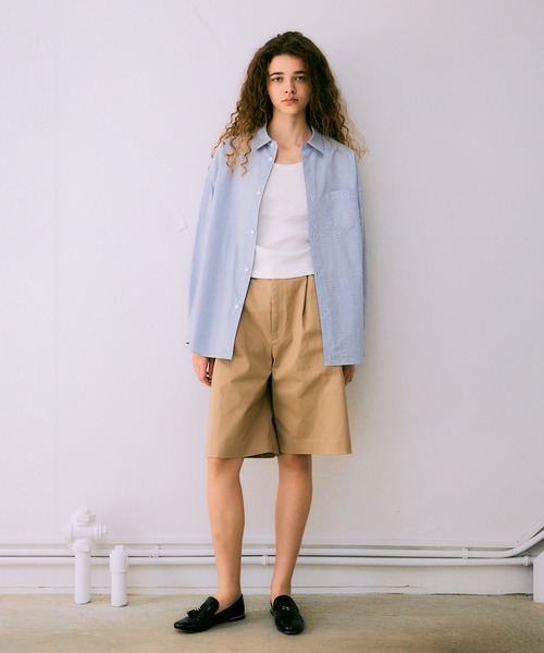 NOISE MAKER（ノイズメーカー）の「クロップド丈オーバーサイズシャツ【MADE IN JAPAN】（シャツ/ブラウス・レディース・ブルー/ネイビー・FREE）」の4枚目の写真